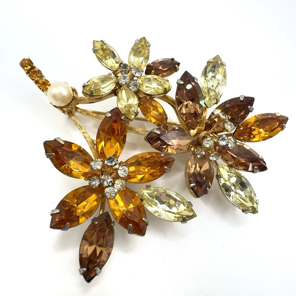 Vintage Vendome Brooch Flower Gold Tone & Rhinestones Flower Pin 3 In‎ BEAUTY